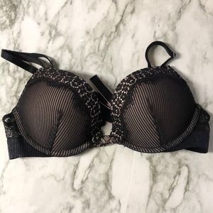 Victoria’s Secret bombshell bra